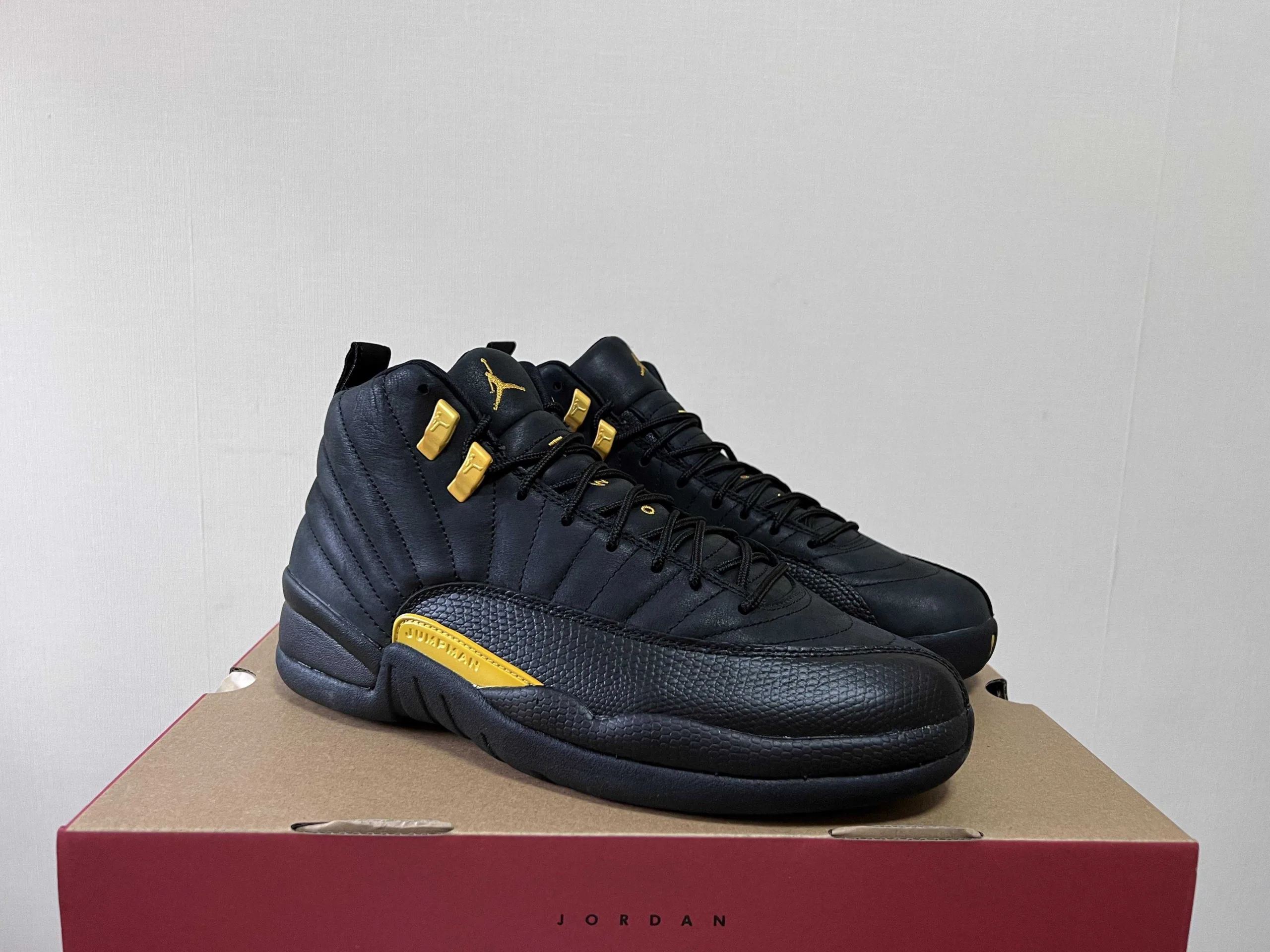 AJ12 Black Gold Buckle UA Version