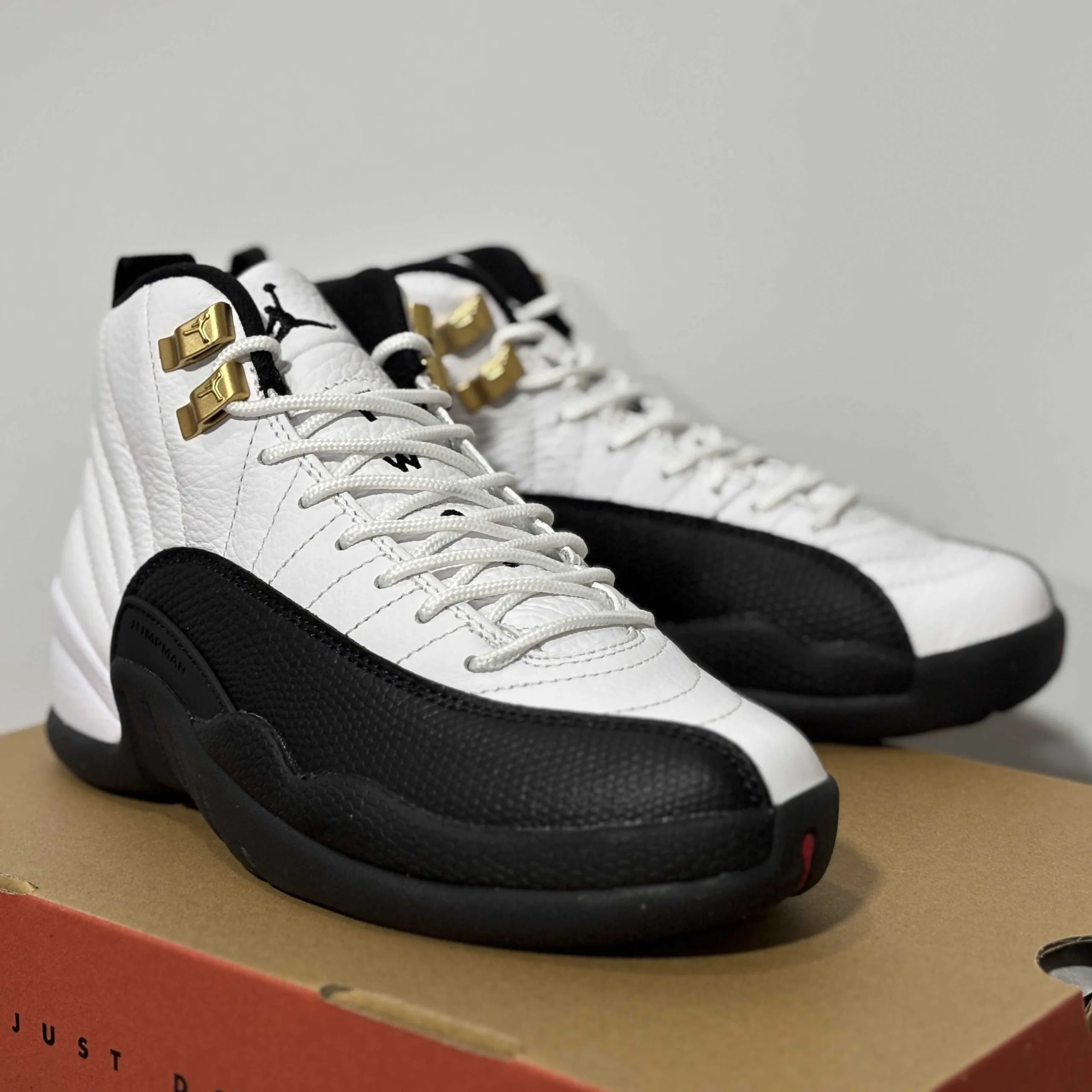 AJ12 Black/White with Gold Buckle UA Version