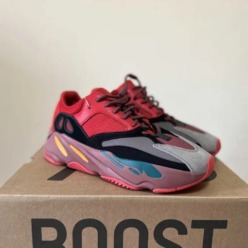 Yeezy 700 Grey/Red